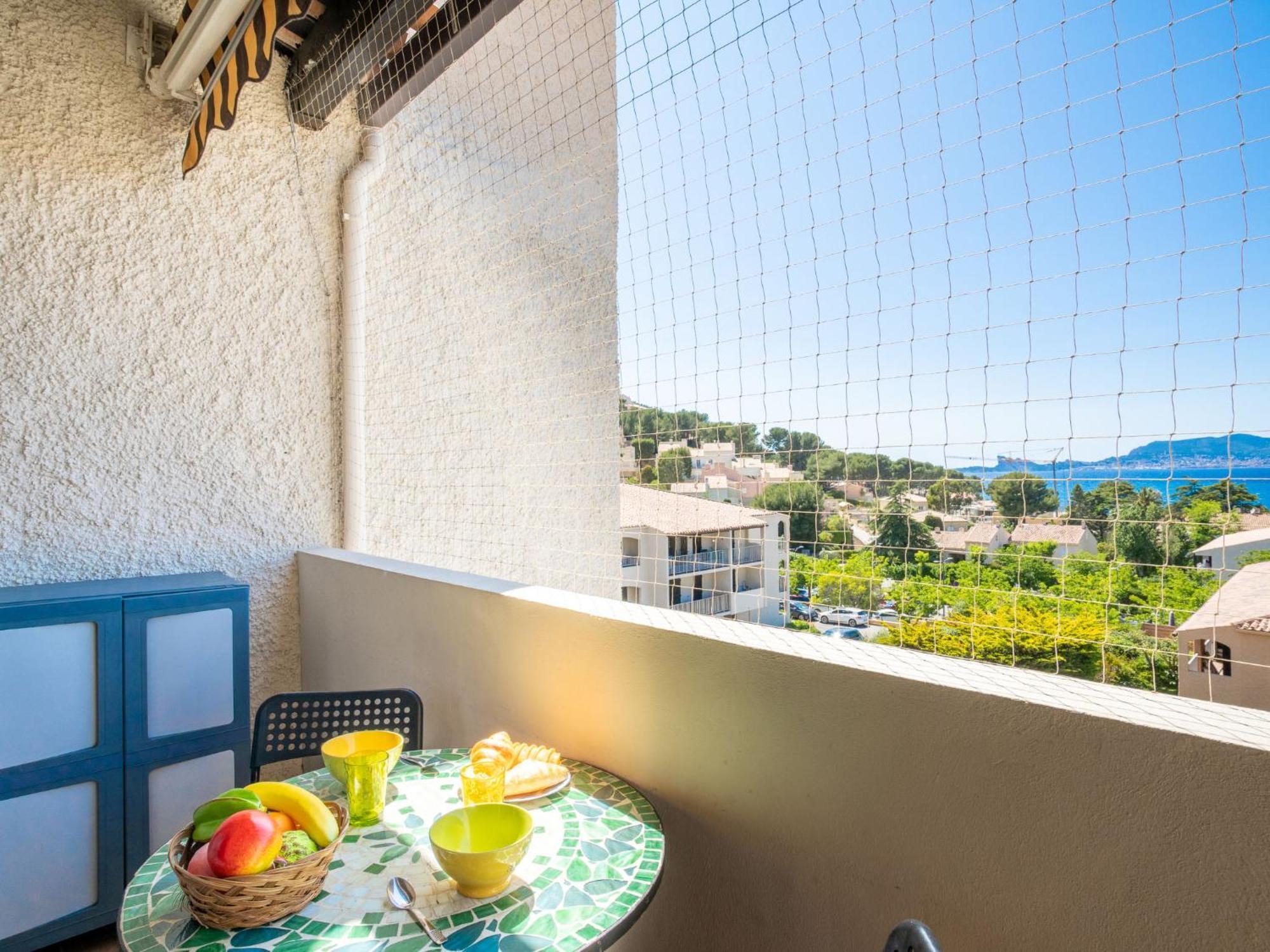 Apartment Les Aigues Marines-58 By Interhome Saint-Cyr-sur-Mer Exterior photo
